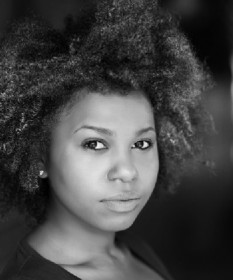 KellyJackson366x440 copy