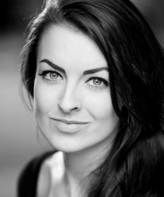Cast_Hairspray_TraceyPenn