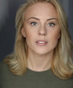 Aimee Hodnett Headshot